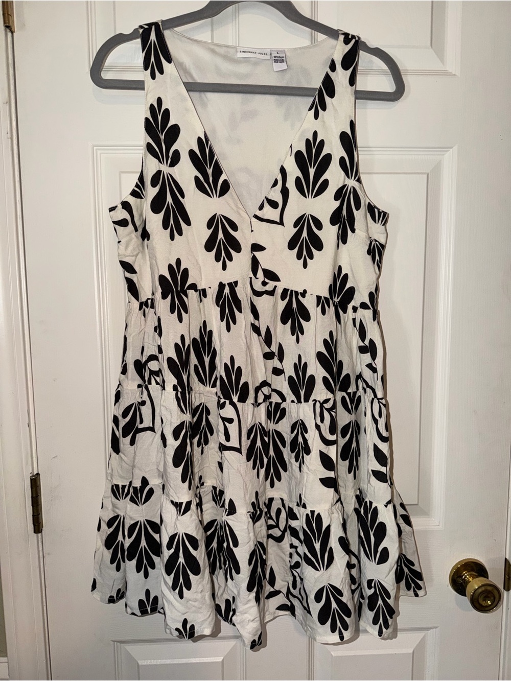 Sincerely Jules for Bandier Black & White Printed Sleeveless V-Neck Tiered Dress